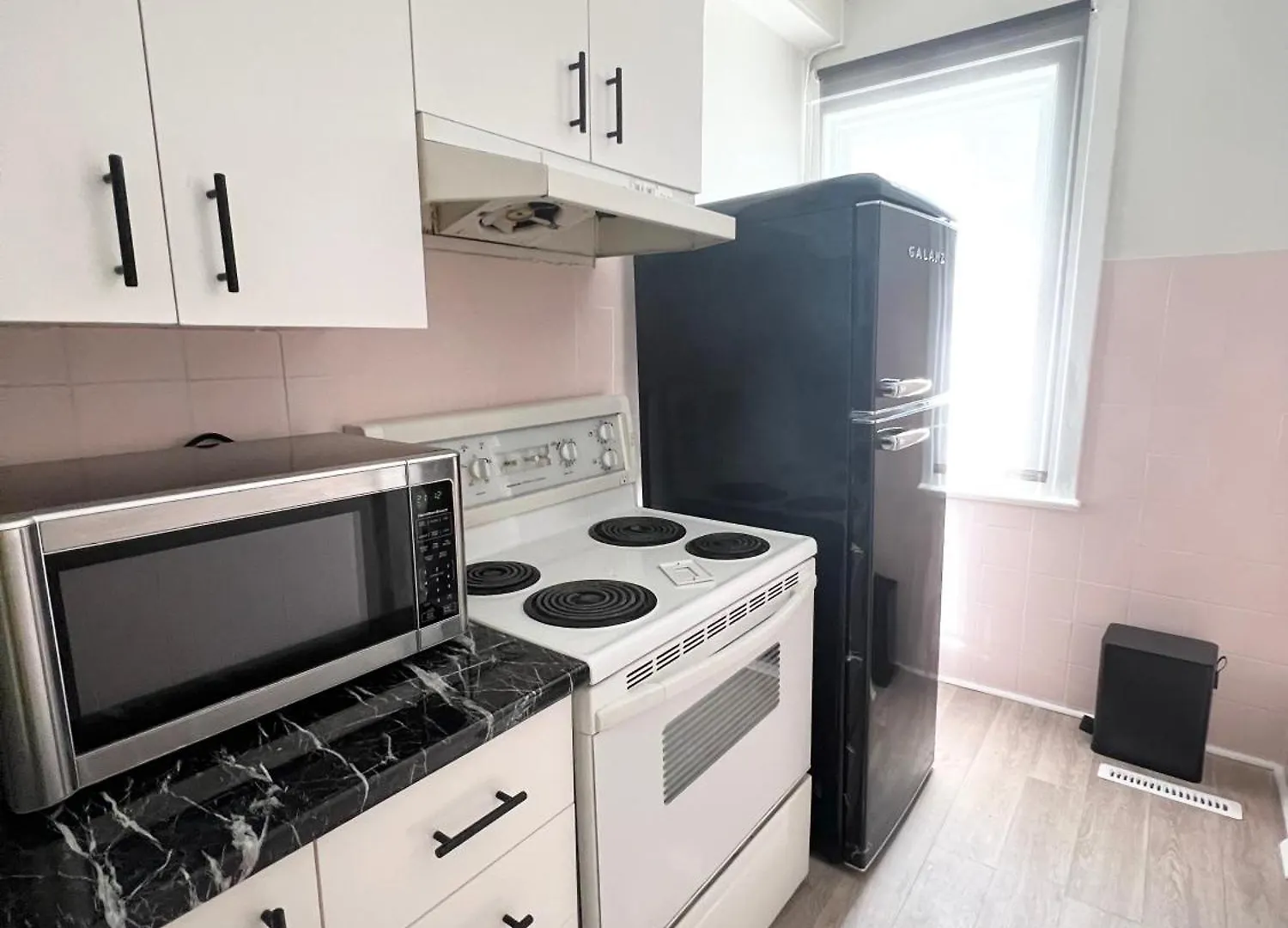 Cozy 2-Bedroom Apartment In The Heart Of Downtown Ottawa