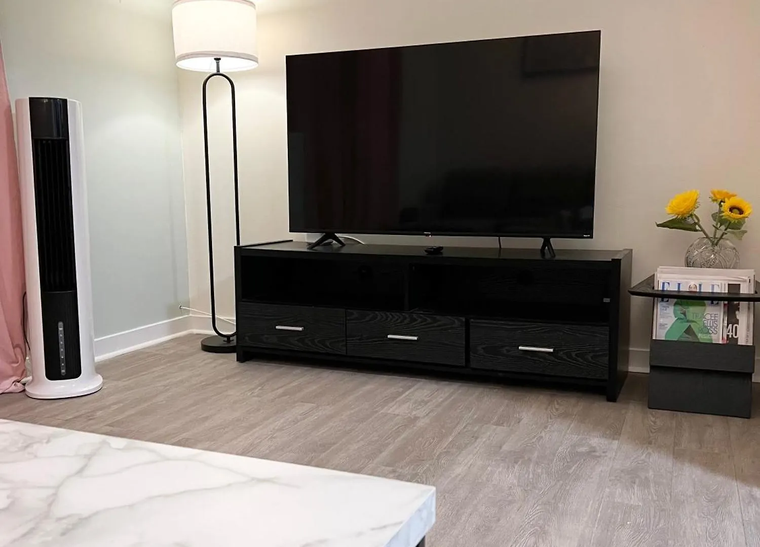 Cozy 2-Bedroom Apartment In The Heart Of Downtown Ottawa 0*,